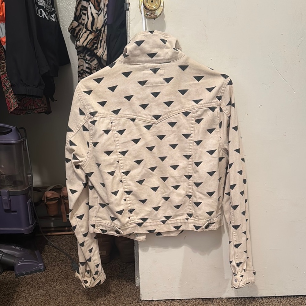 Patterned Beige Denim Cropped Jacket - image 2